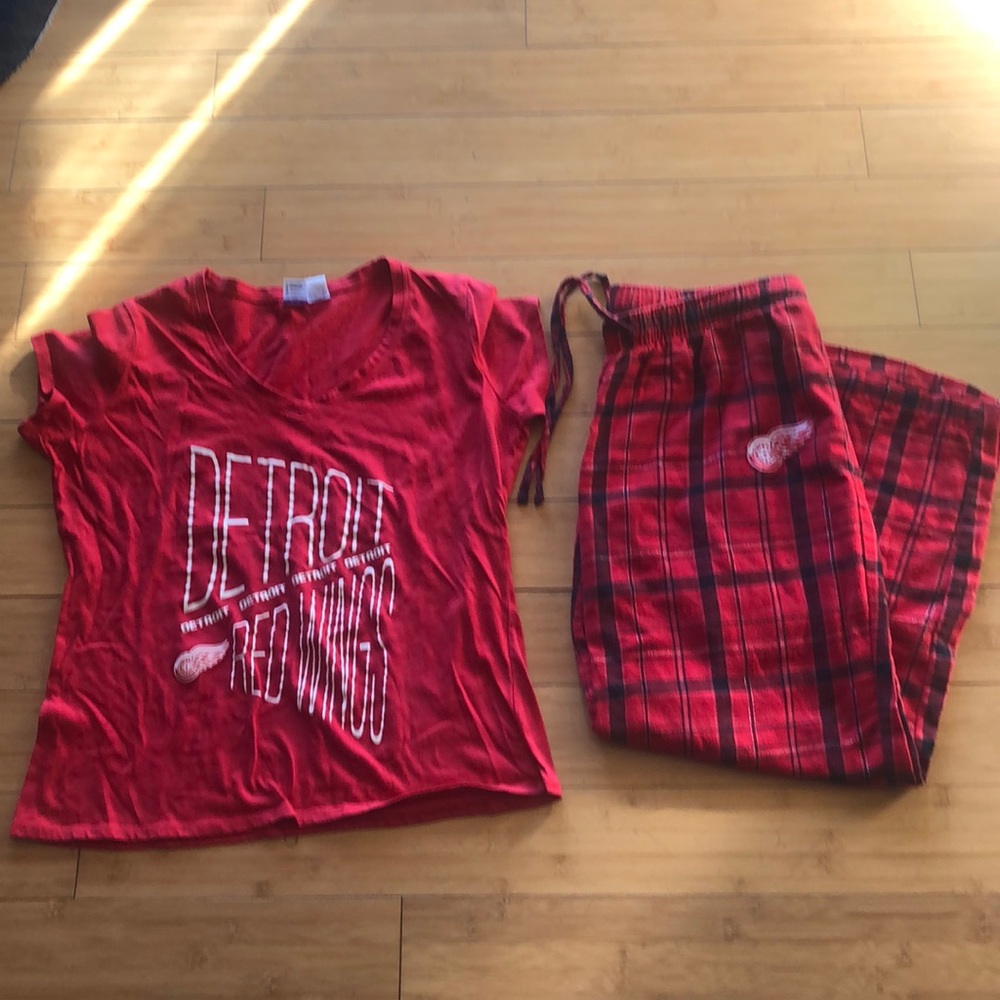 Women’s Detroit Red Wings Pajamas